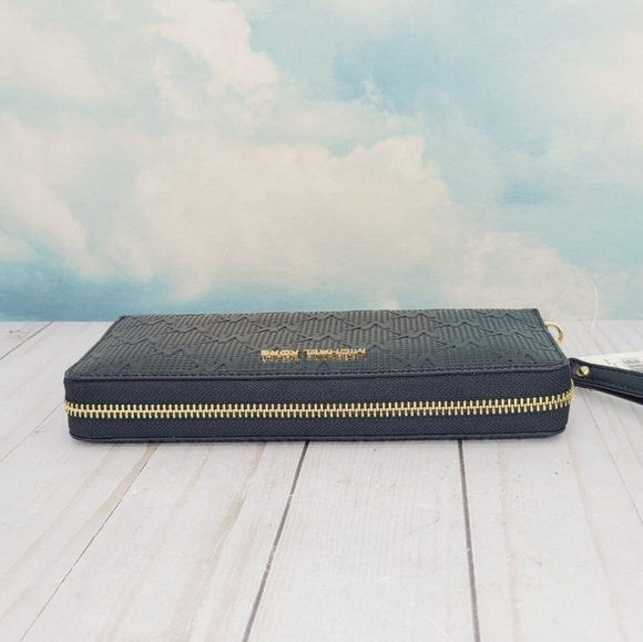 Michael Kors Large Continental Wallet MK Embossed Leather - Picture 3 of 11